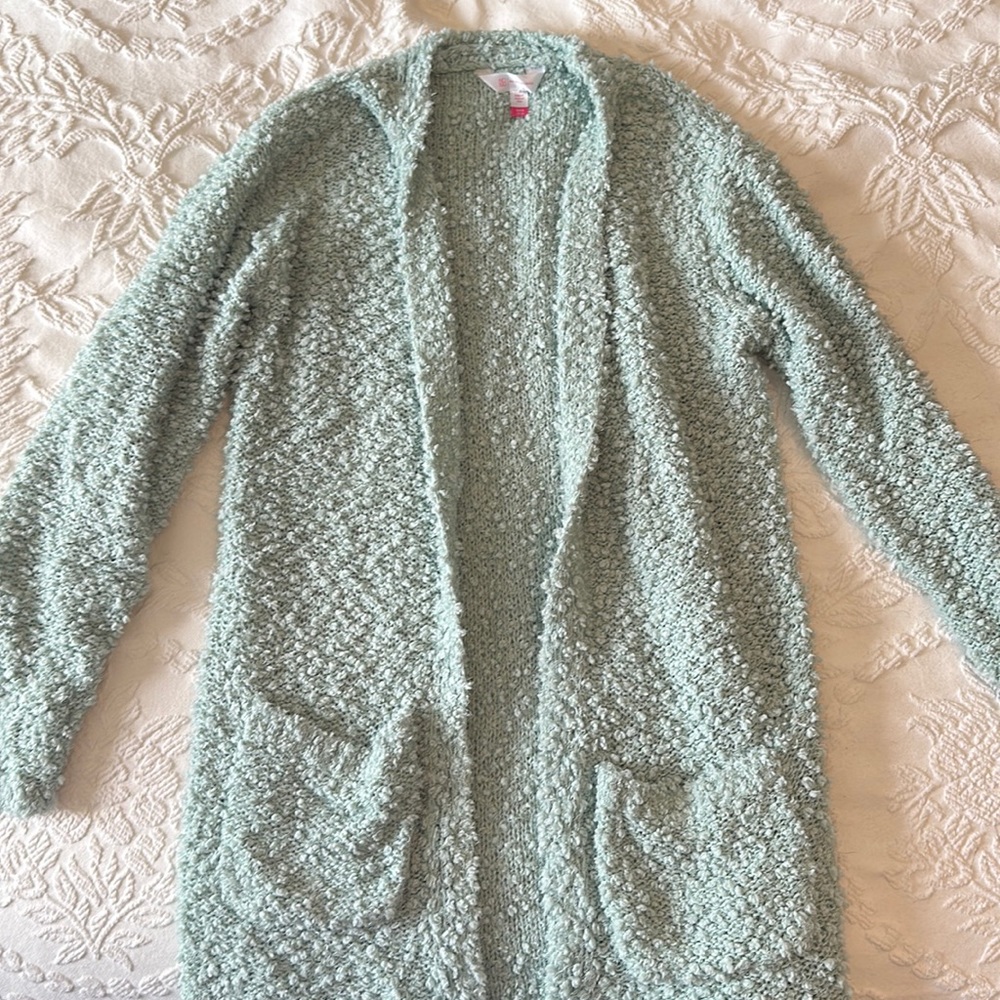 Cute light blue/mint colored cardigan size small!